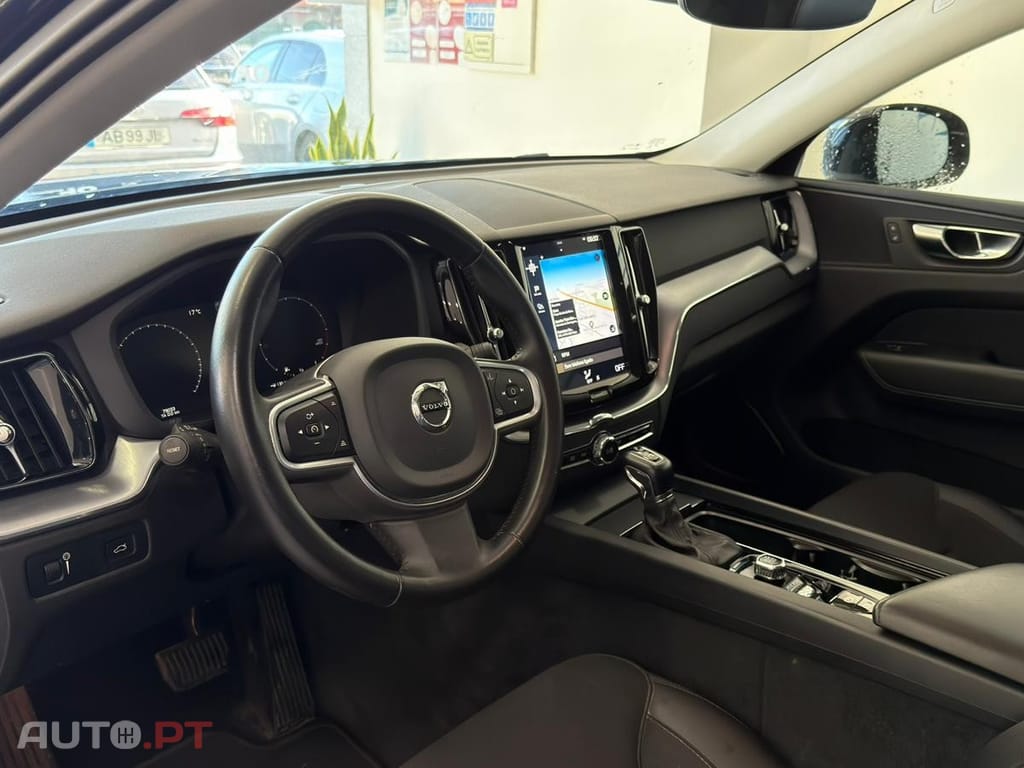 Volvo XC60 2.0 D4 Momentum AWD Geartronic