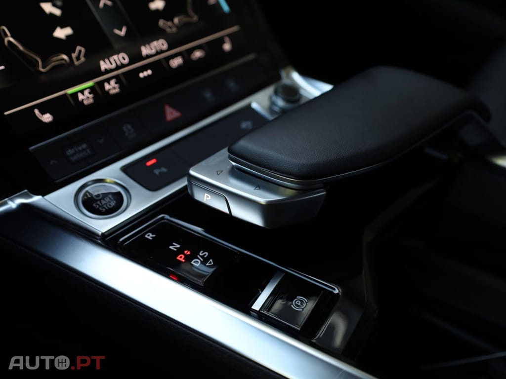 Audi E-Tron 50 Quattro I.V.A DEDUTIVEL