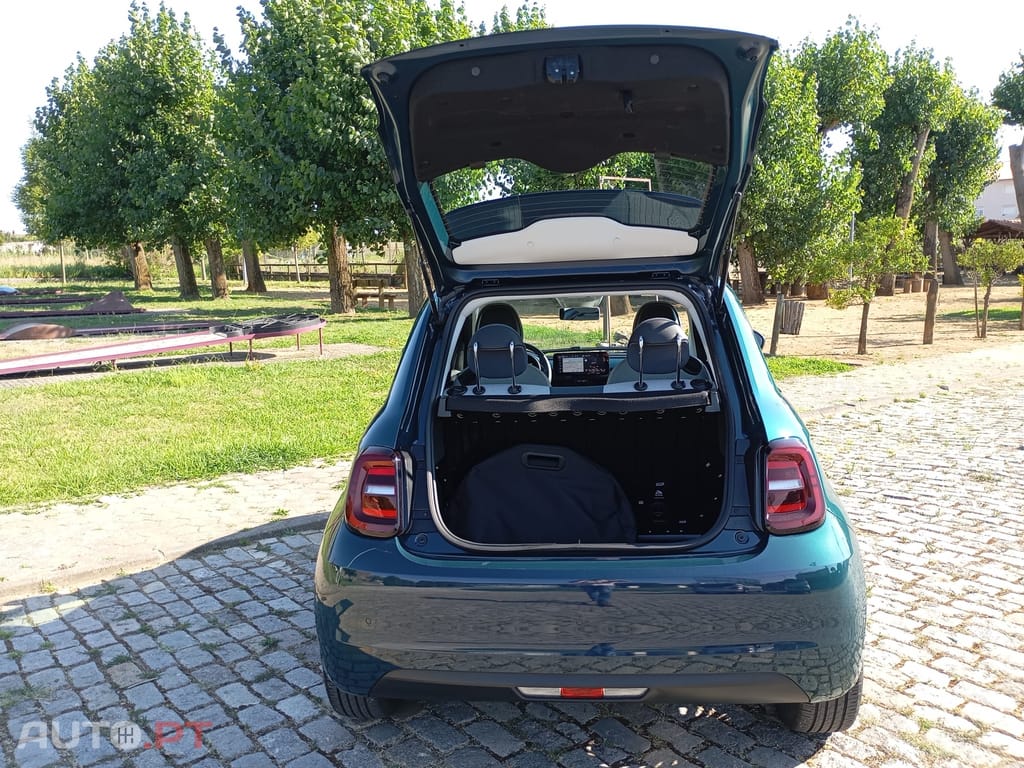 Fiat 500e 42kWh, Icon