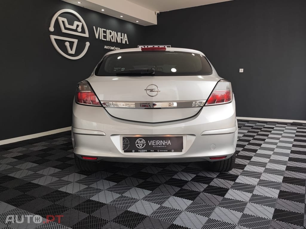 Opel Astra GTC 1.7cdti