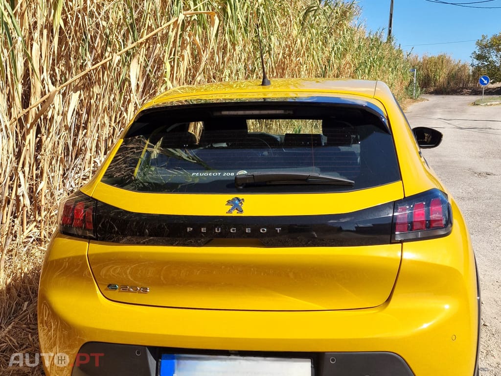 Peugeot E-208 Active Pack