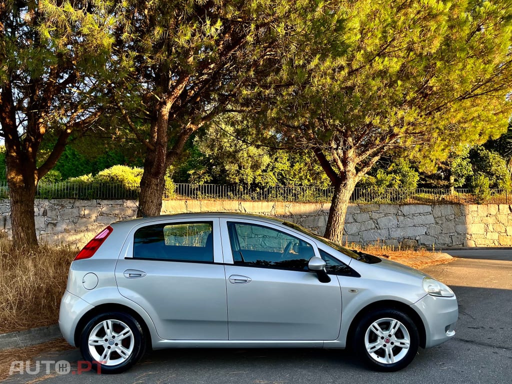 Fiat Grande Punto 1.3 M-Jet Free J15