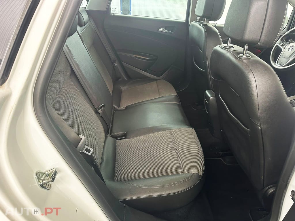 Opel Astra Sports Tourer Excite