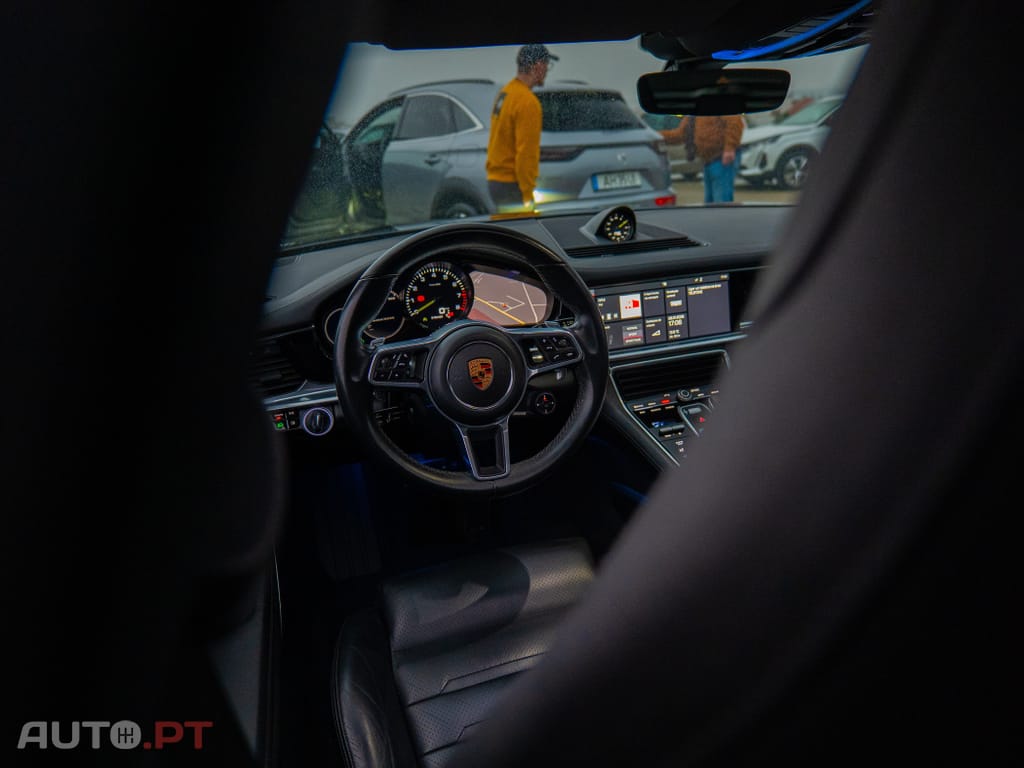 Porsche Panamera 4 E-Hybrid