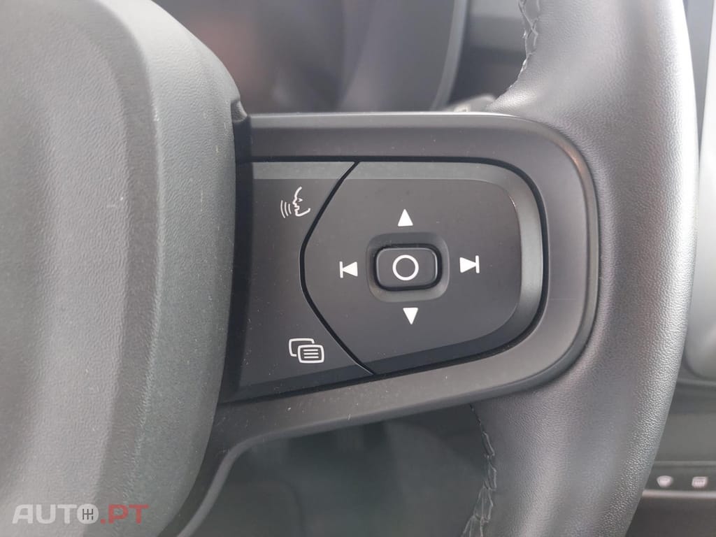 Volvo XC40 1.5 T2 Momentum