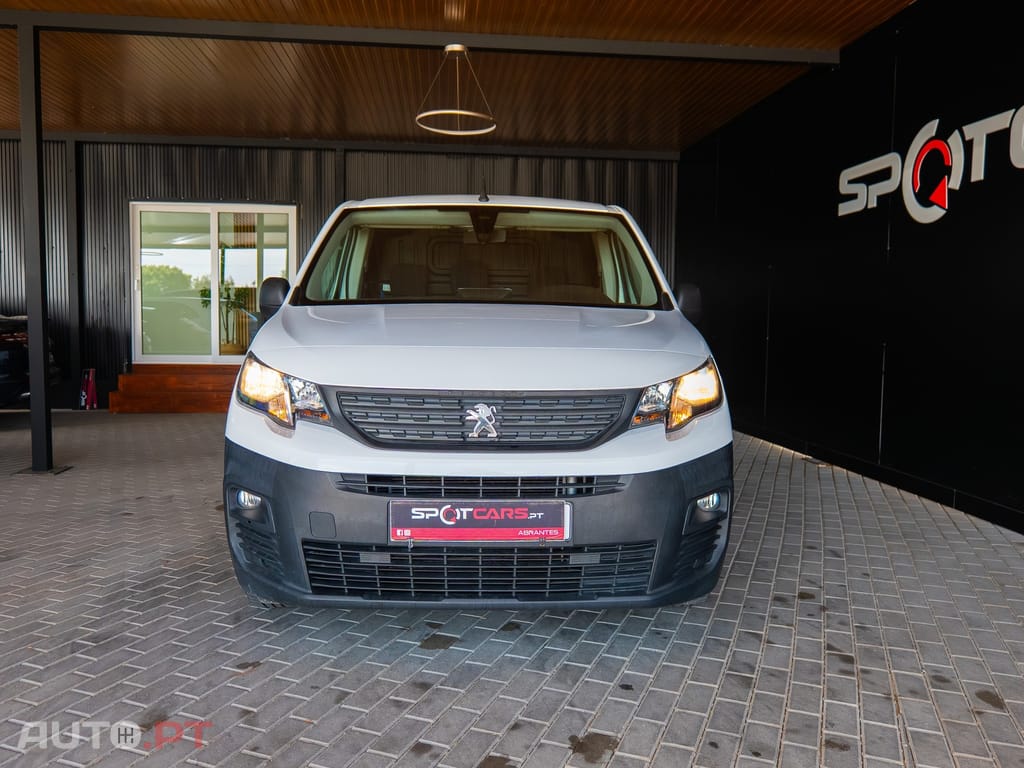 Peugeot Partner 1.5 BlueHDi Premium Standard