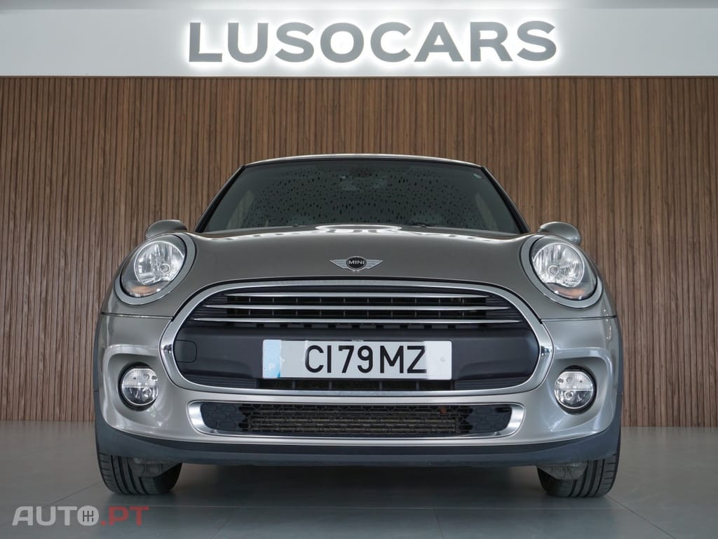 MINI Cooper One Blackyard