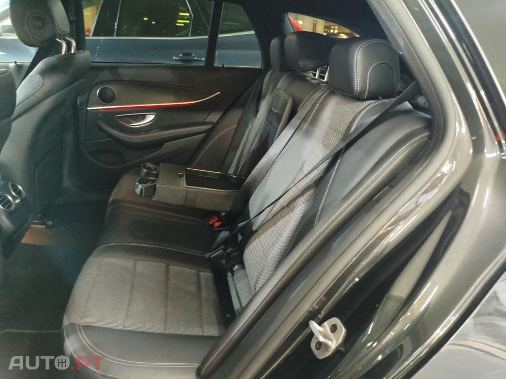 Mercedes-Benz E 300 de Avantgarde
