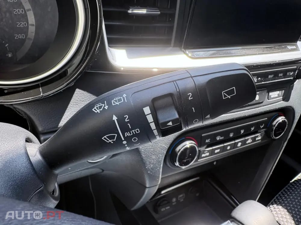 Kia Ceed SW 1.4 T-GDI Drive+SRF 7DCT