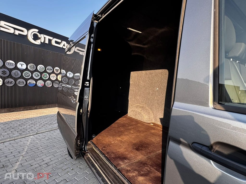 Volkswagen Crafter 35 2.0 TDI L3H3 Aut.