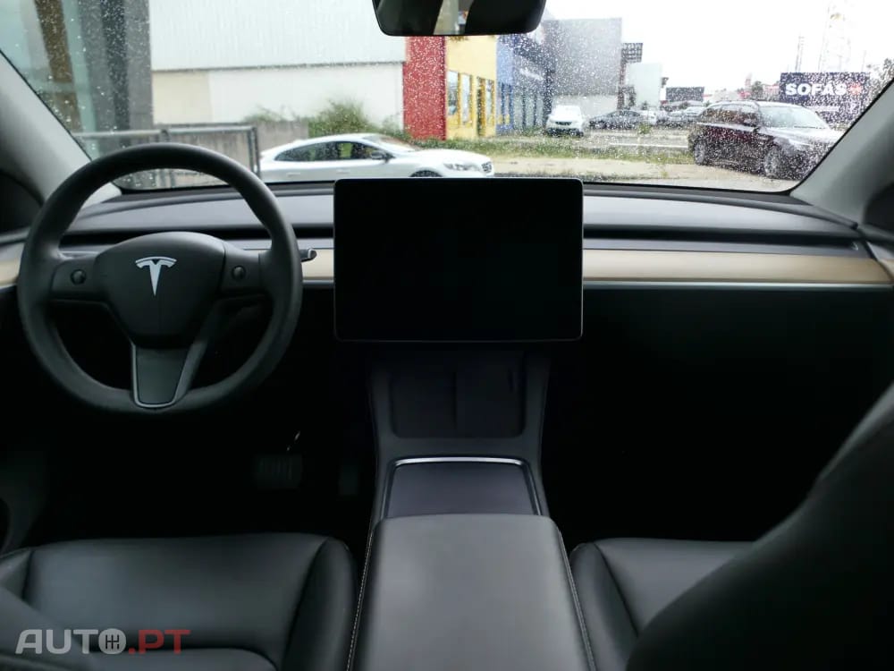 Tesla Model Y Long Range Tração Integral