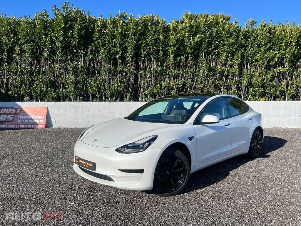 Tesla Model 3 Tração Traseira