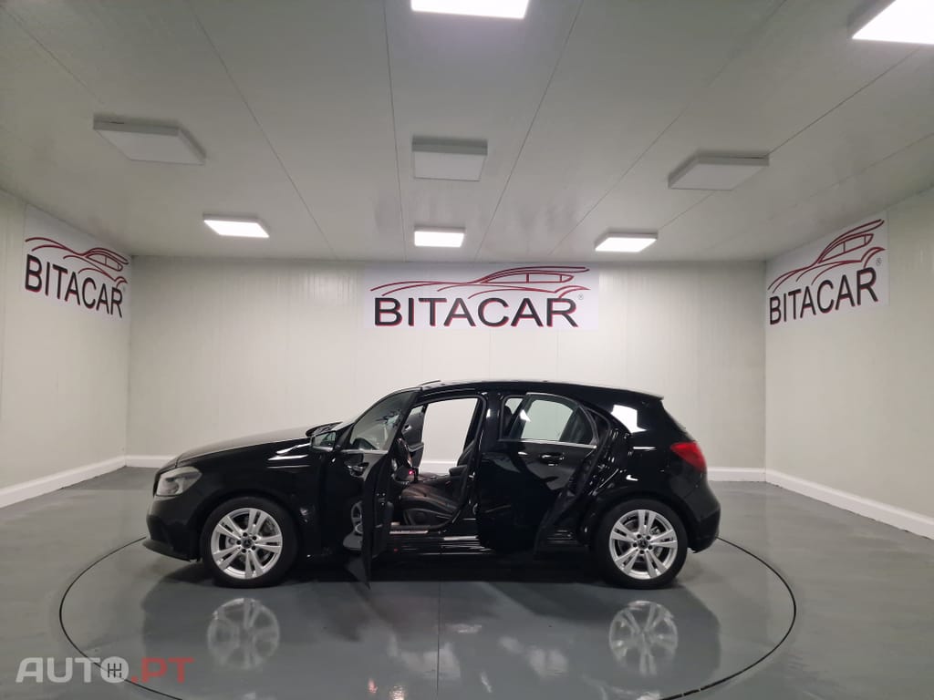 Mercedes-Benz A 180 d Urban