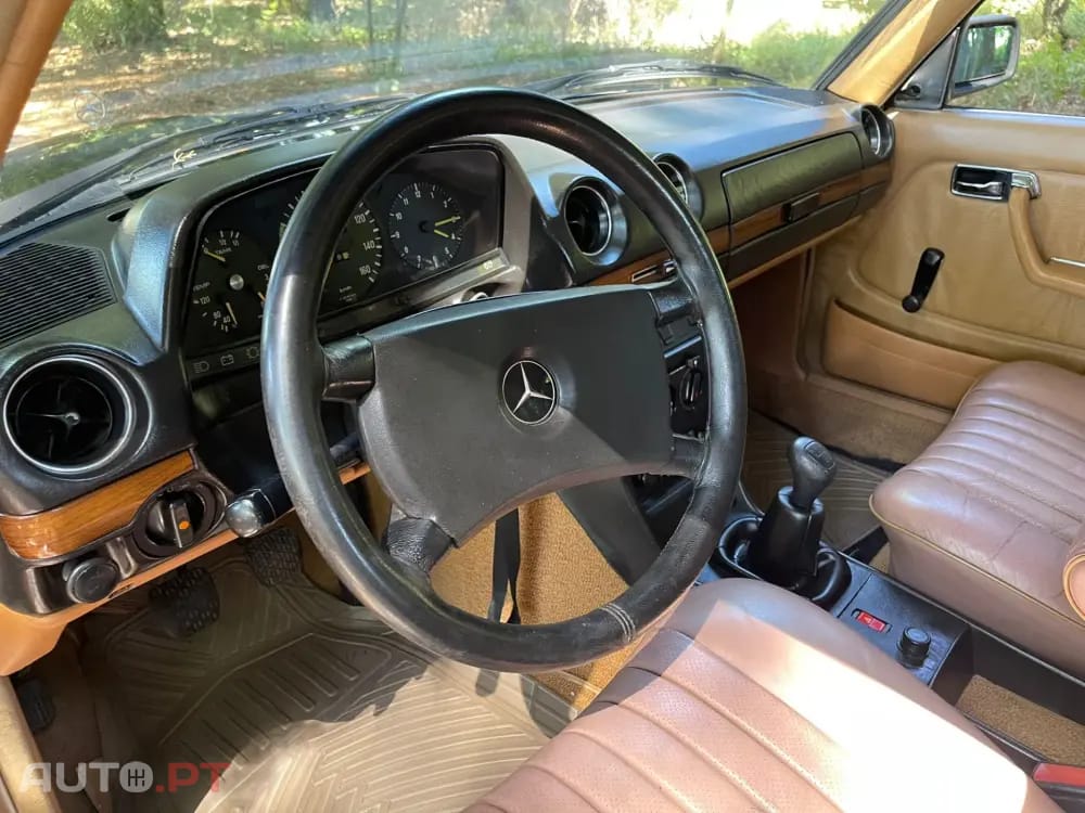 Mercedes-Benz 240 ND