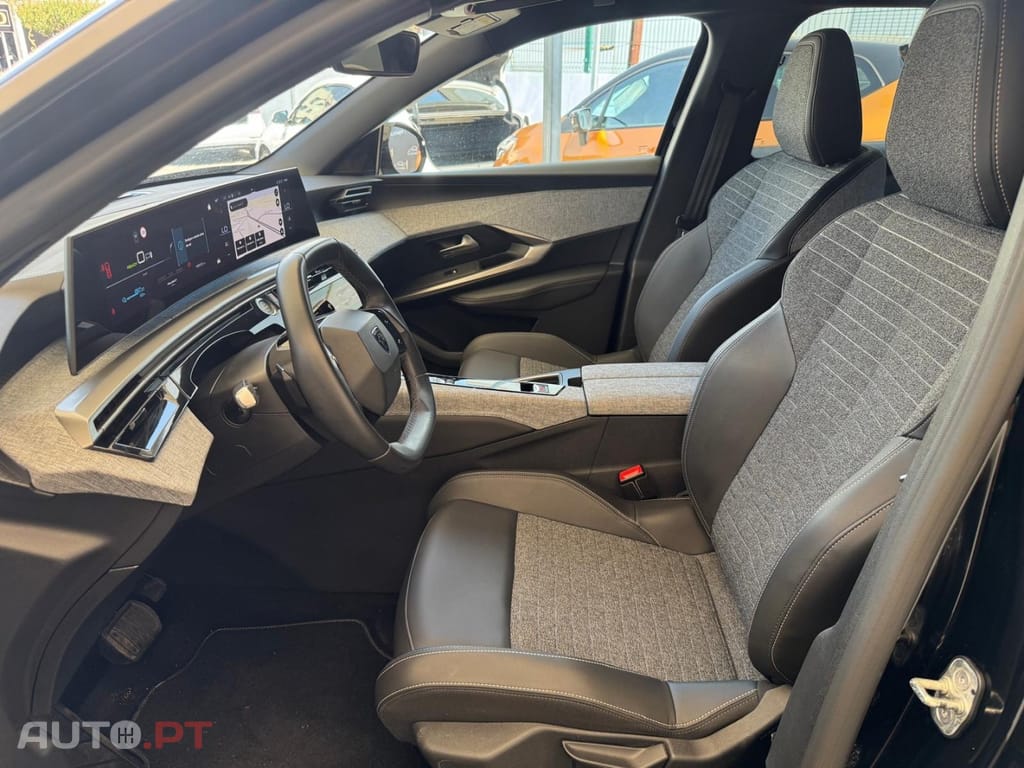 Peugeot E-3008 73 kWh Allure
