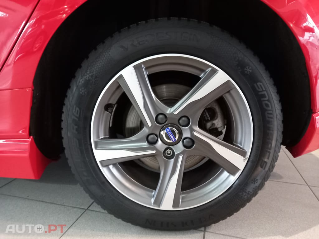 Volvo V40 2.0 D2 R-Design