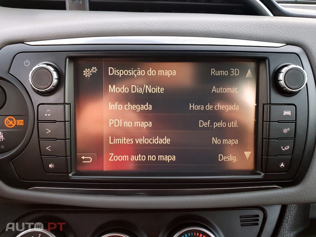 Toyota Yaris 1.0 VVT-i Comfort+Pack Style+Pack Techno+Navi