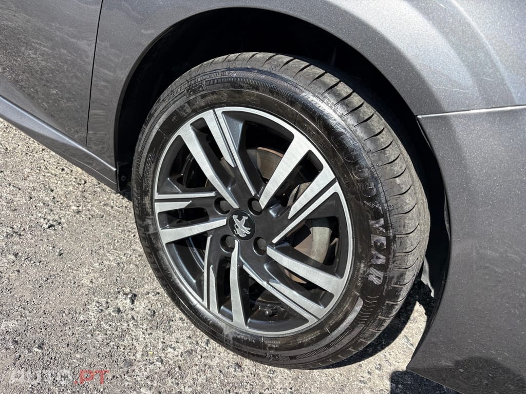 Peugeot 208 1.2 PureTech Allure Pack EAT8