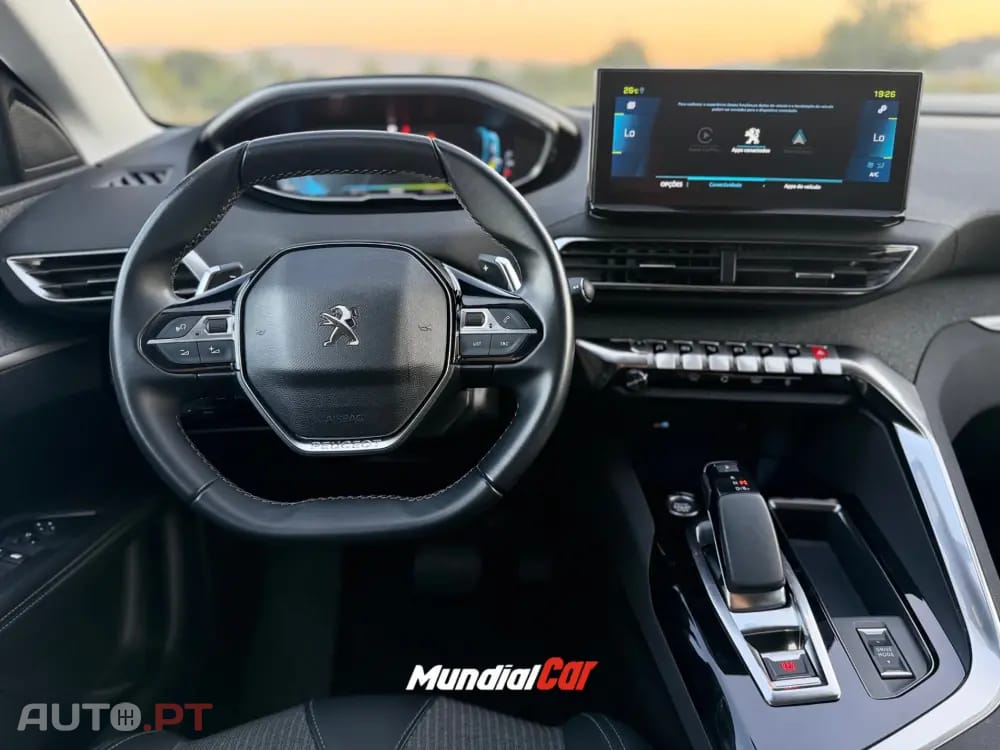 Peugeot 3008 1.6 Hybrid Allure e-EAT8