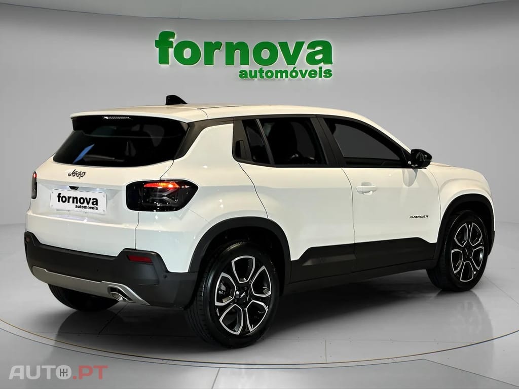 Jeep Avenger 1.2 GSE T3 Summit