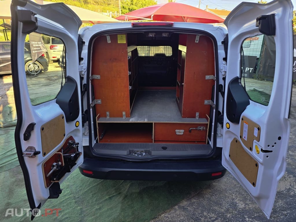 Ford Transit Connect Connect 1.5 TDCi 200 L1 Active Powershift