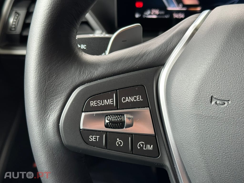 BMW 320 e Auto