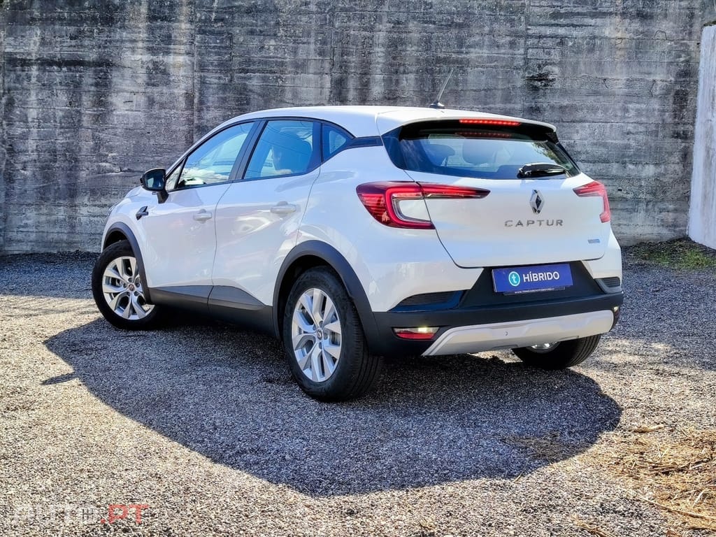 Renault Captur 1.6 E-Tech Full Hybrid Engineered