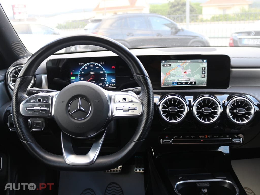 Mercedes-Benz A 250 e AMG Line