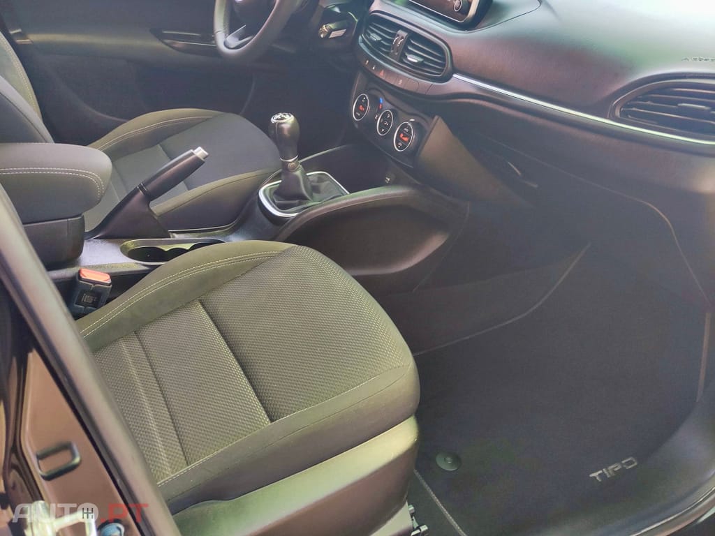 Fiat Tipo 1.3 M-Jet Lounge