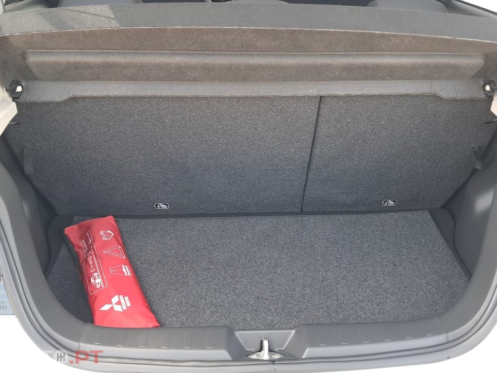 Mitsubishi Space Star 1.2 Intense Connect Edition