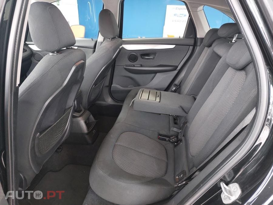BMW 216 d Advantage Auto