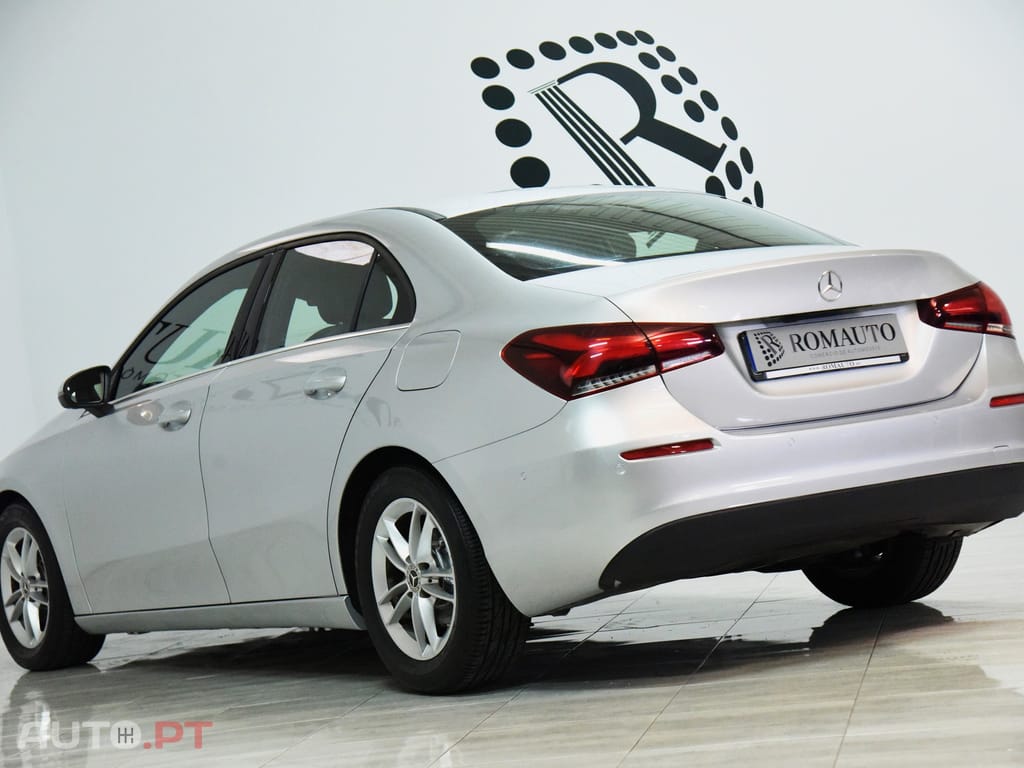 Mercedes-Benz A 180 D AUTO. SEDAN