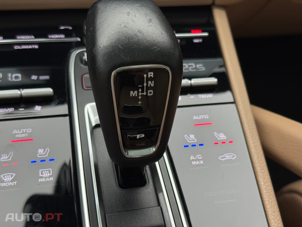 Porsche Cayenne Standard