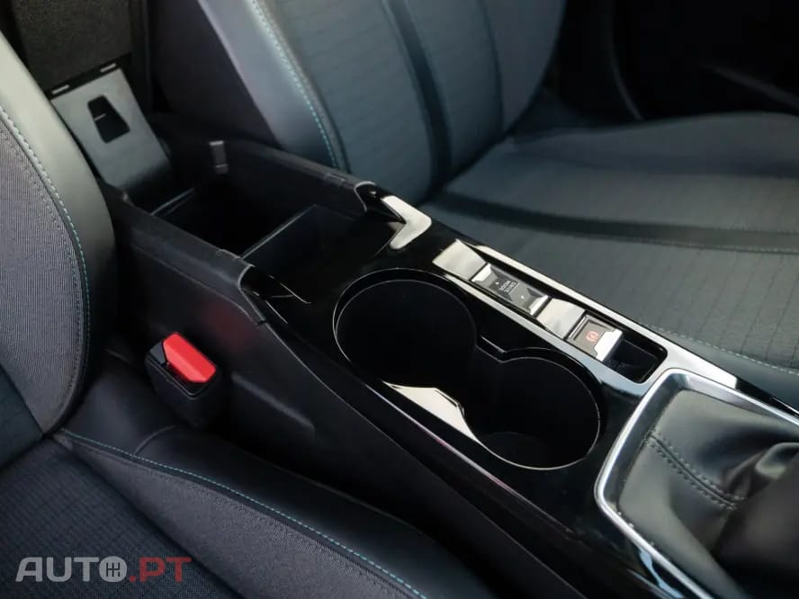 Peugeot 2008 1.2 PureTech Allure