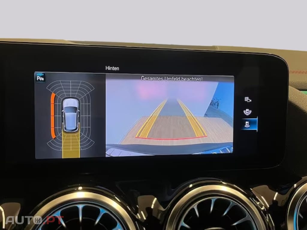 Mercedes-Benz EQA 300 4Matic AMG I.V.A DEDUTÍVEL 