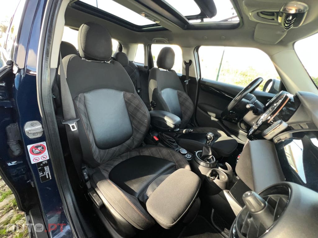 MINI Cooper Seven edition