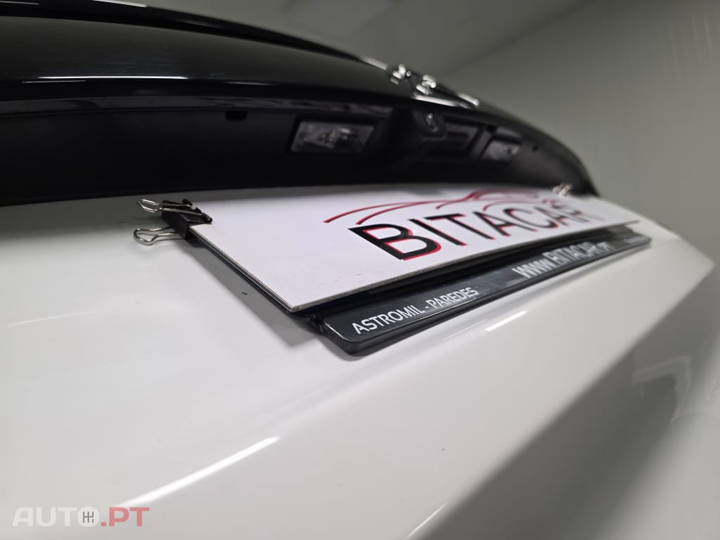 Citroën e-C4 50 kWh Shine — fotografia 36