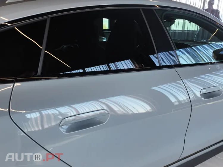 BMW i4 M50 Pack Desportivo M Pro