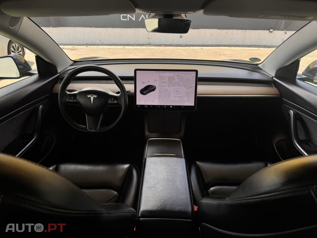 Tesla Model 3 Standard Range Plus RWD
