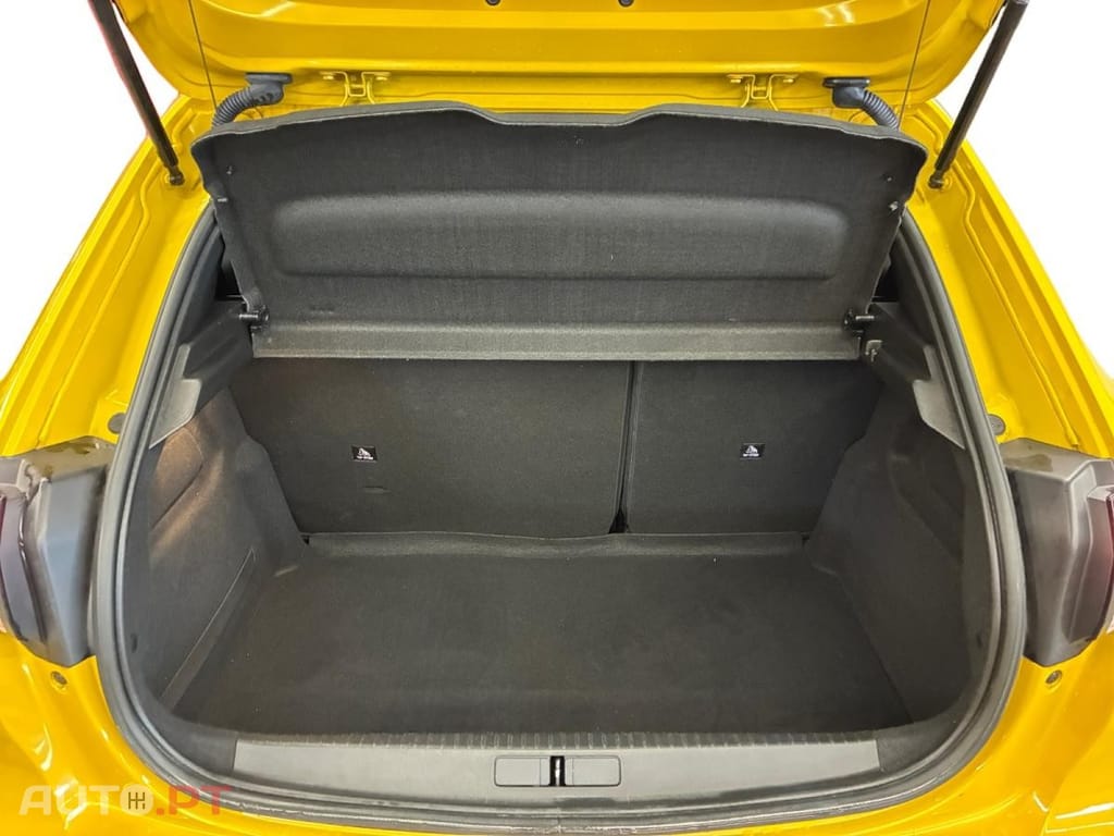 Peugeot E-208 50 kWh Allure Pack