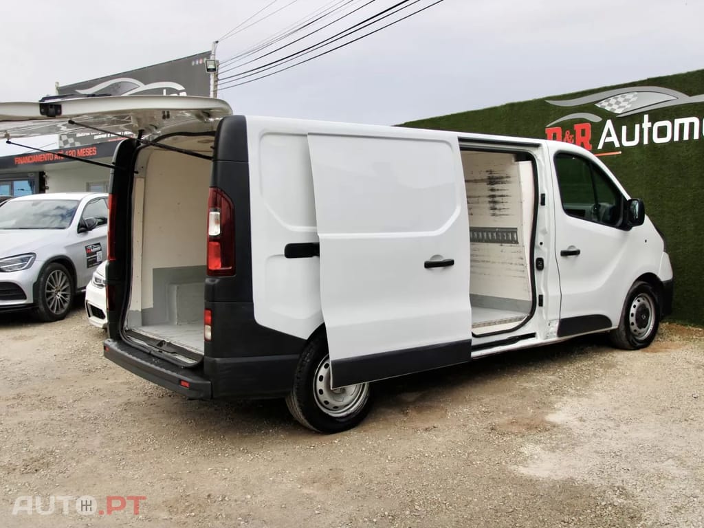 Renault Trafic TRAFIC 1.6 DCI TÉRMICA L2H1 - IVA DEDUTÍVEL