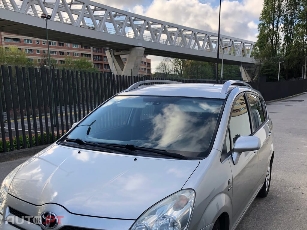 Toyota Corolla Verso D-4D