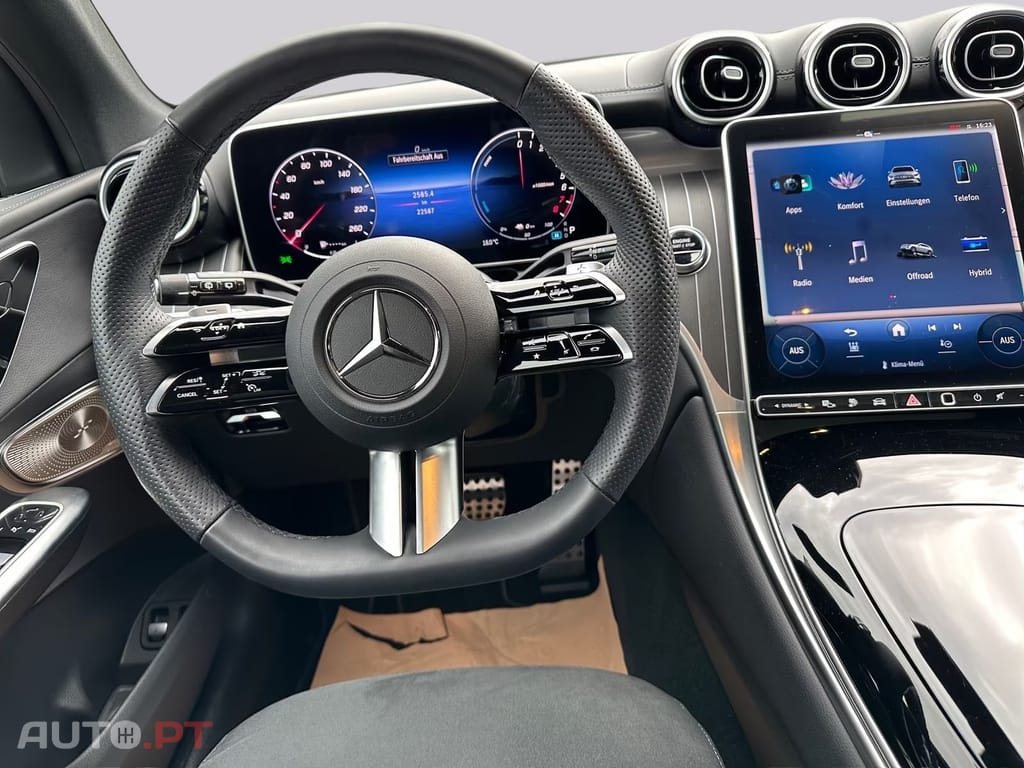 Mercedes-Benz GLC 300 I.V.A DEDUTIVEL e 4M AMG MBUX