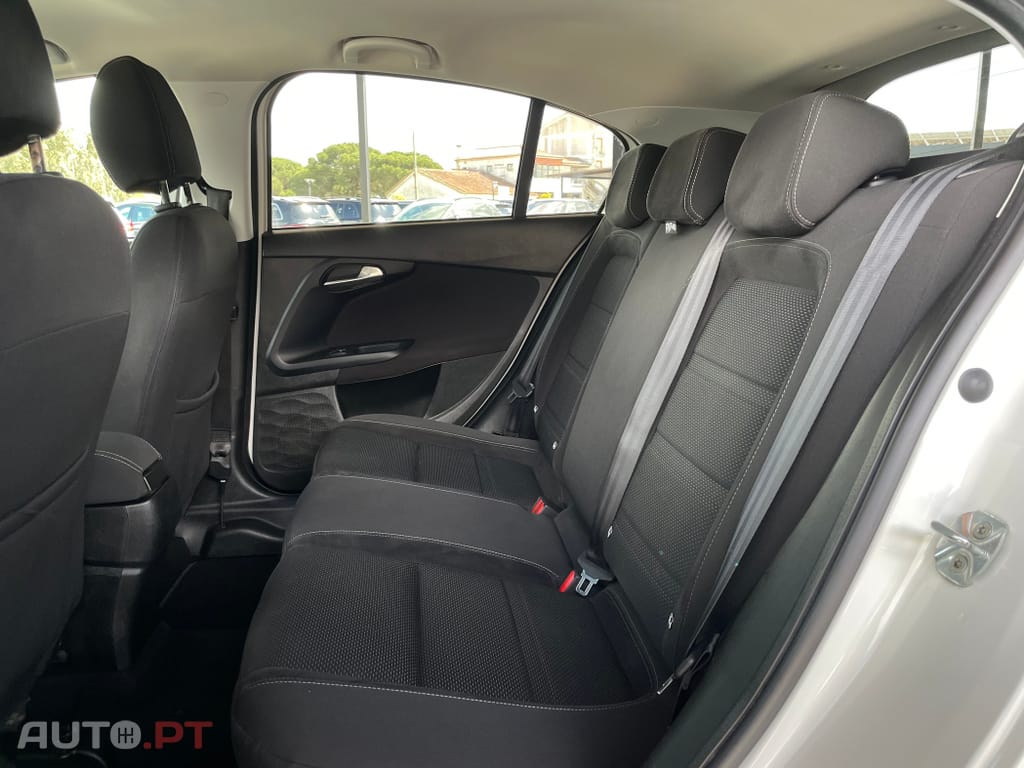Fiat Tipo 1.3 M-Jet Lounge Tech J17
