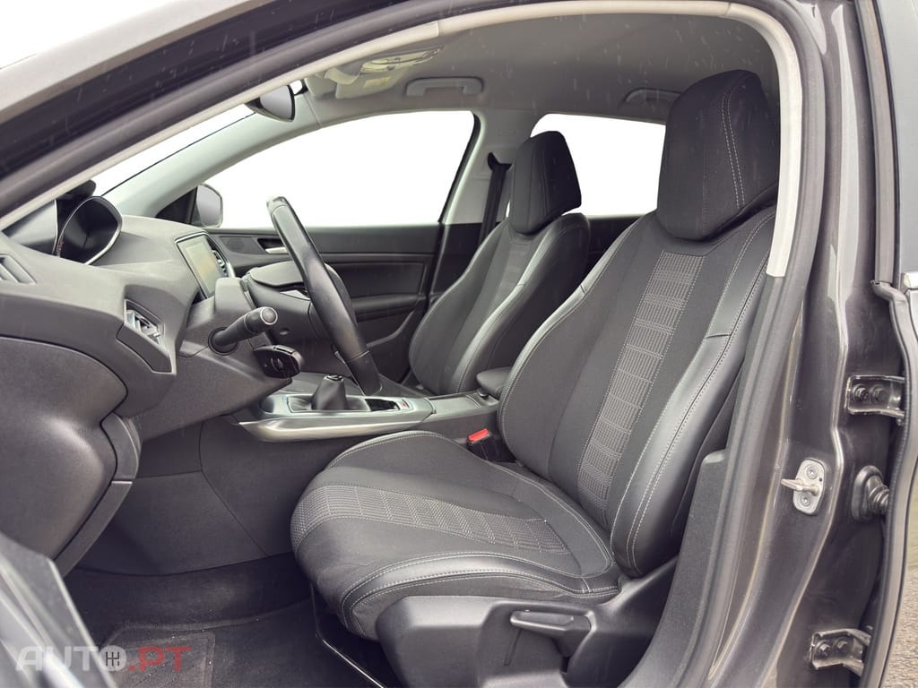 Peugeot 308 1.2 PureTech Allure