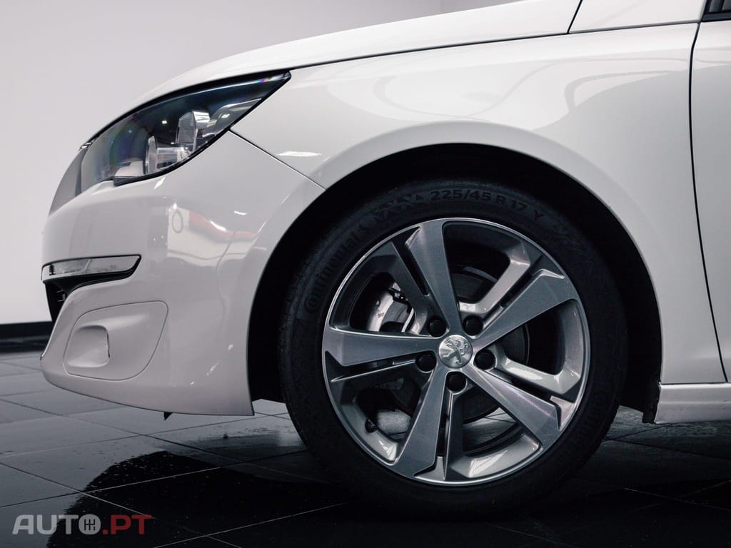 Peugeot 308 1.6 e-HDi Active J17