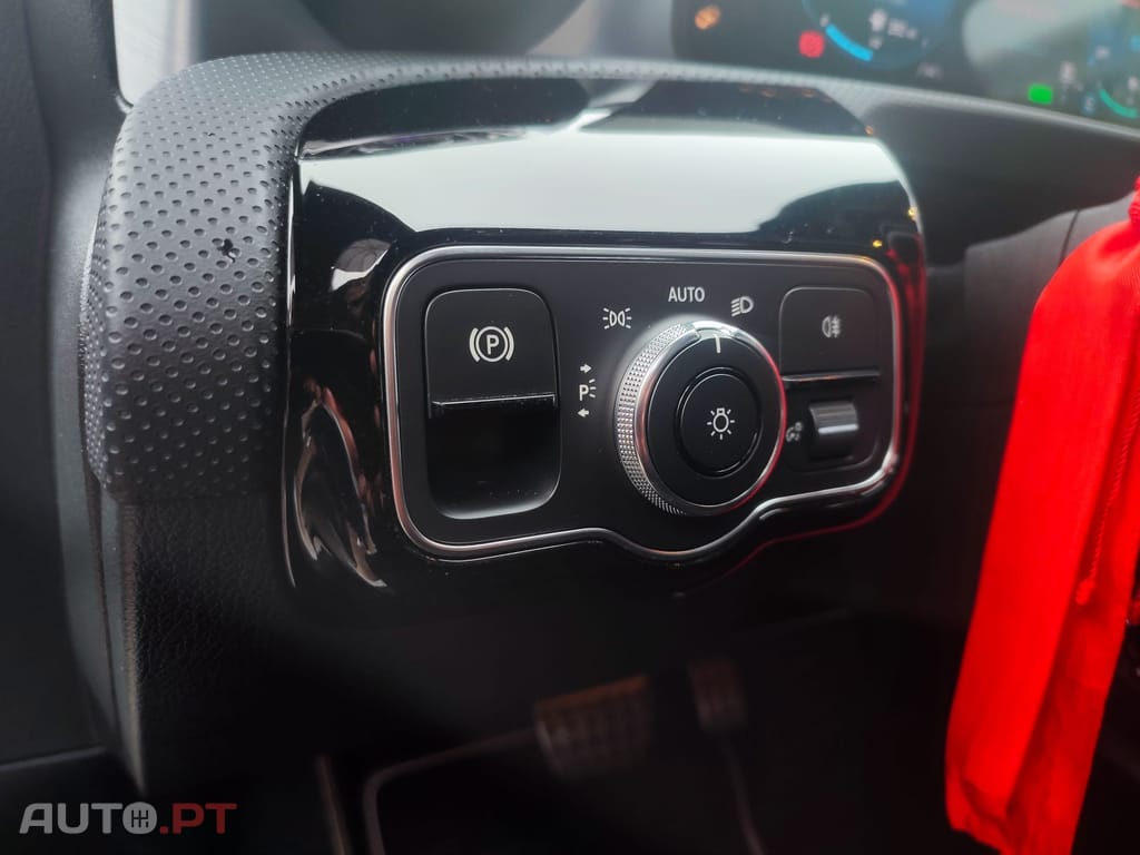 Mercedes-Benz CLA 250 e Shooting Brake AMG Line