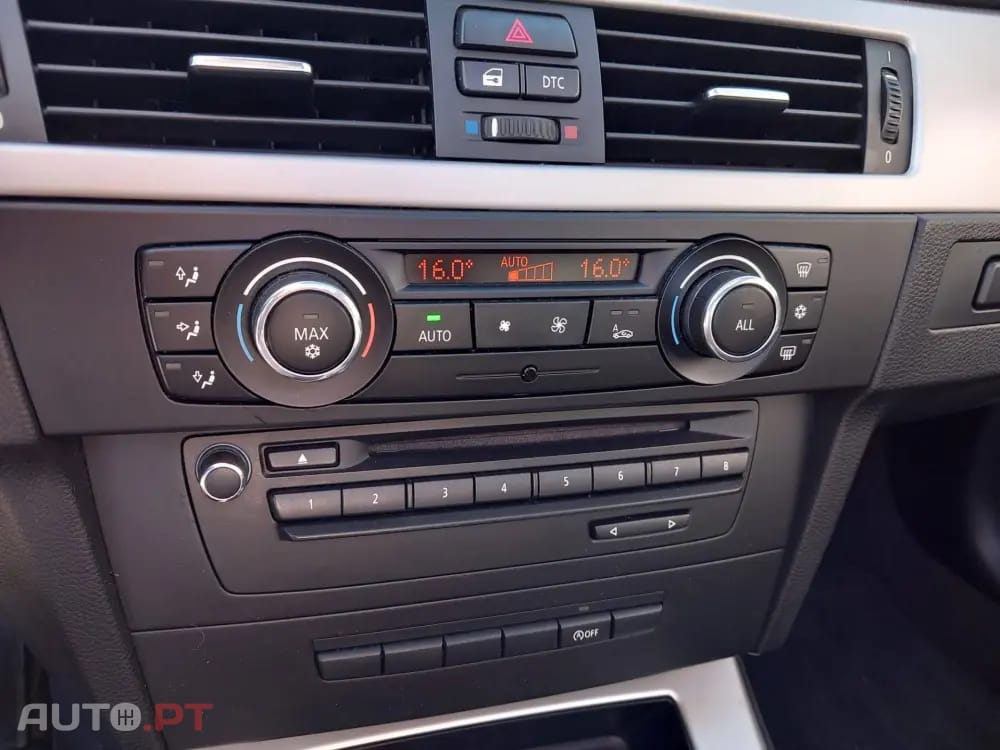 BMW 320 i Coupe