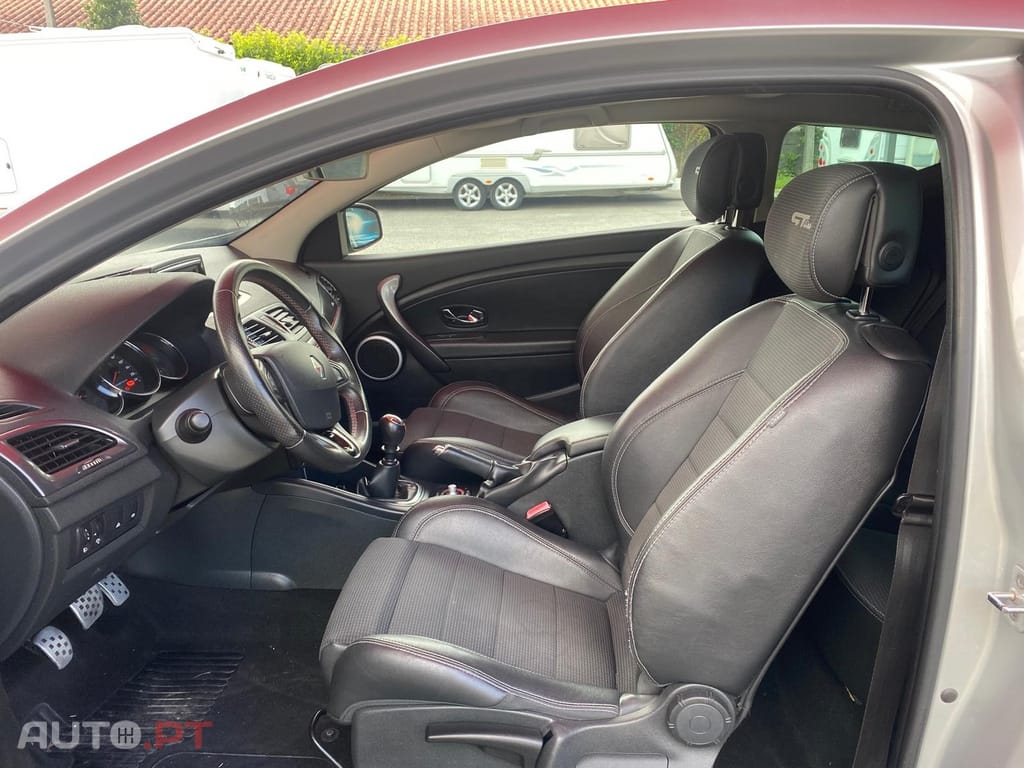 Renault Mégane Coupe GT- LINE 1.6 DCI 130 CV
