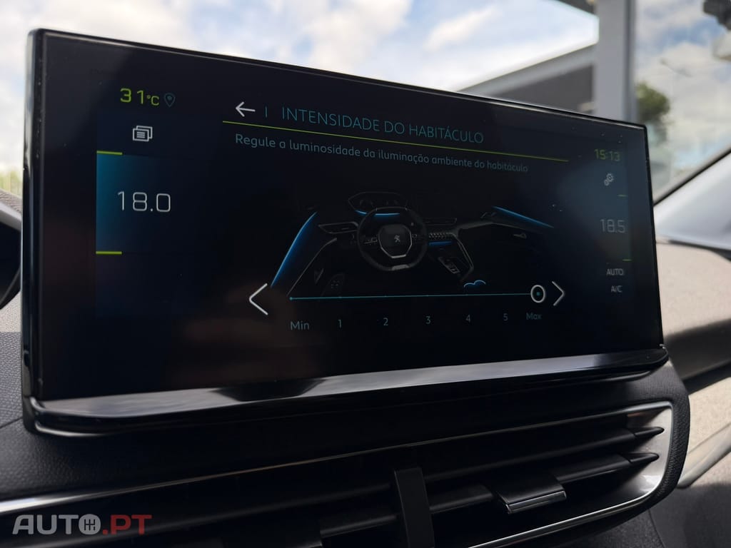 Peugeot 3008 1.6 Hybrid Allure e-EAT8